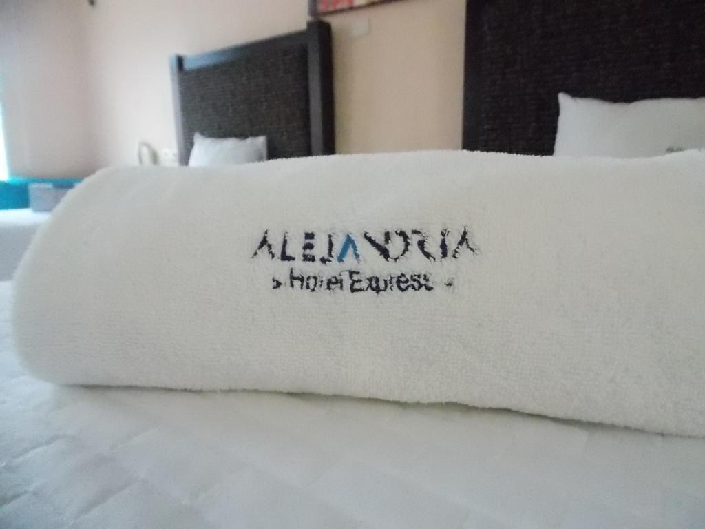 Hotel Express Alejandria ハラパ エクステリア 写真